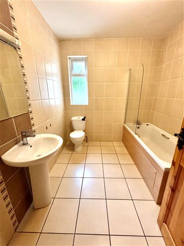 7 Abbeyside, Breaffy, Castlebar, Mayo