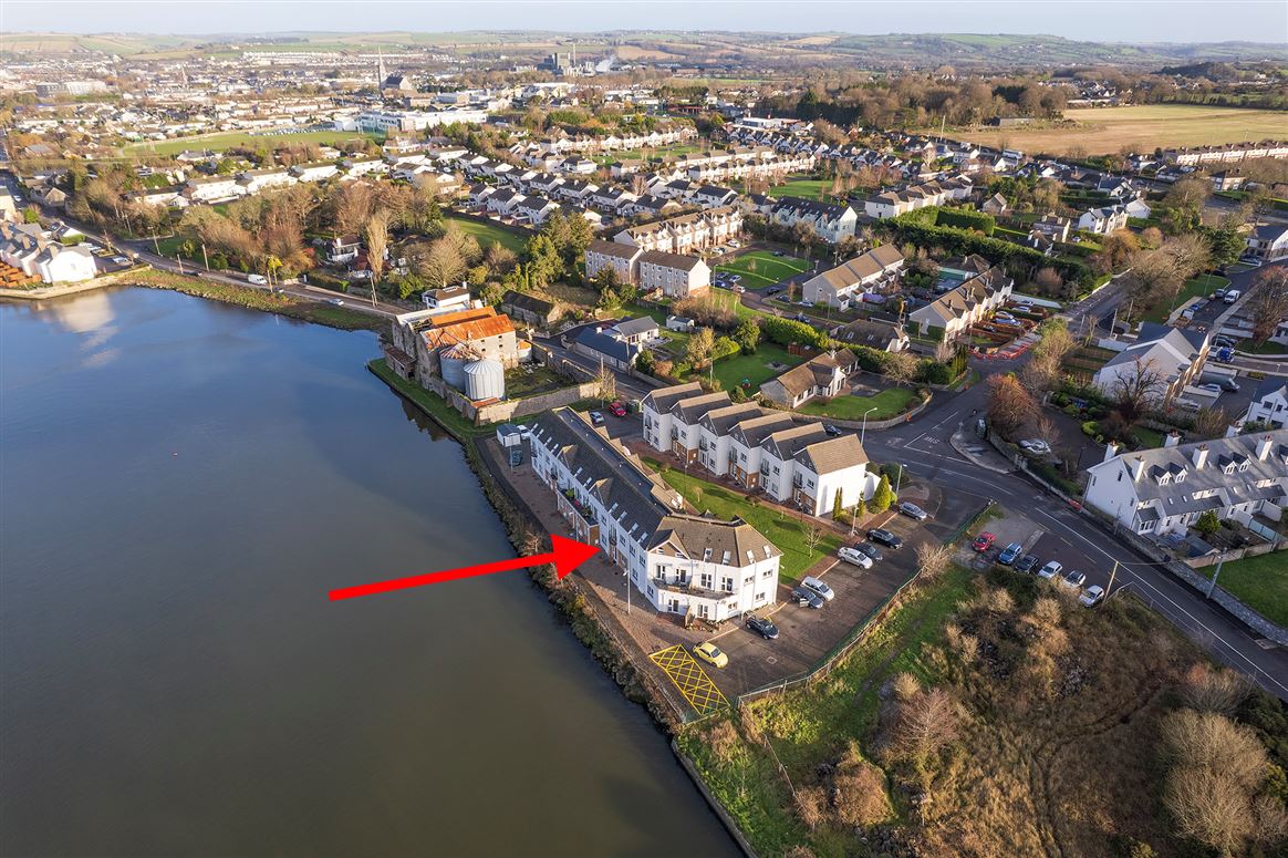 17 Woodquay, Bailick, Midleton, Co. Cork Sherry FitzGerald O'Donovan