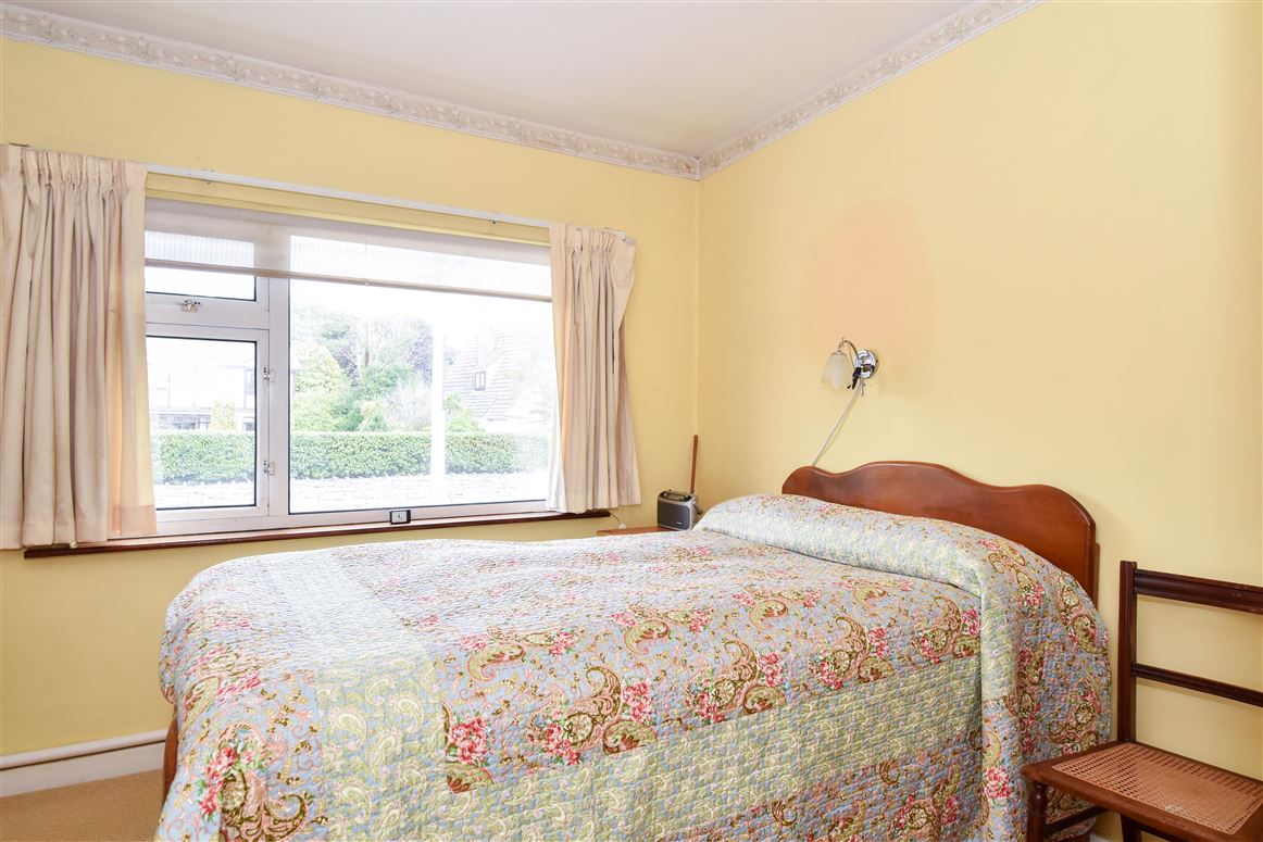 4 Glenard Crescent, Salthill, Galway