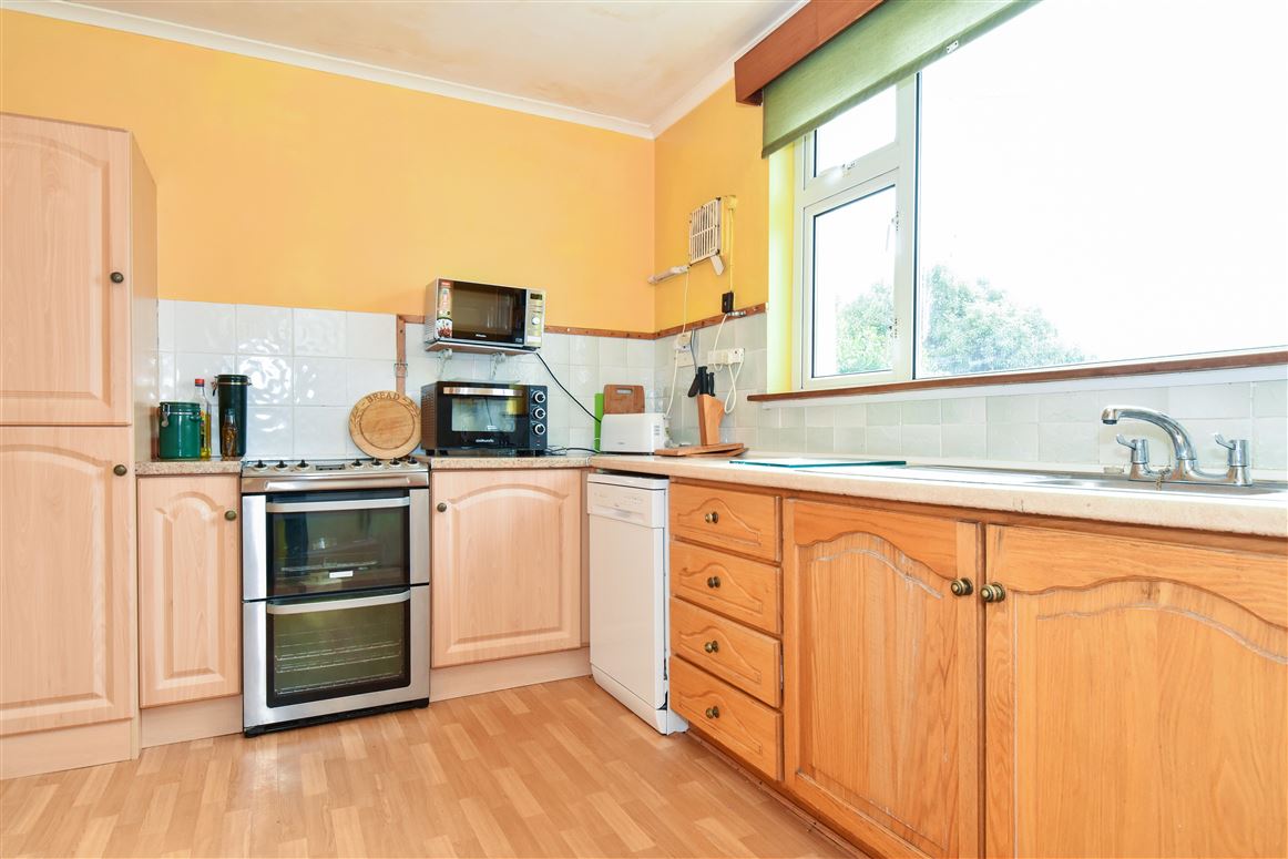 4 Glenard Crescent, Salthill, Galway