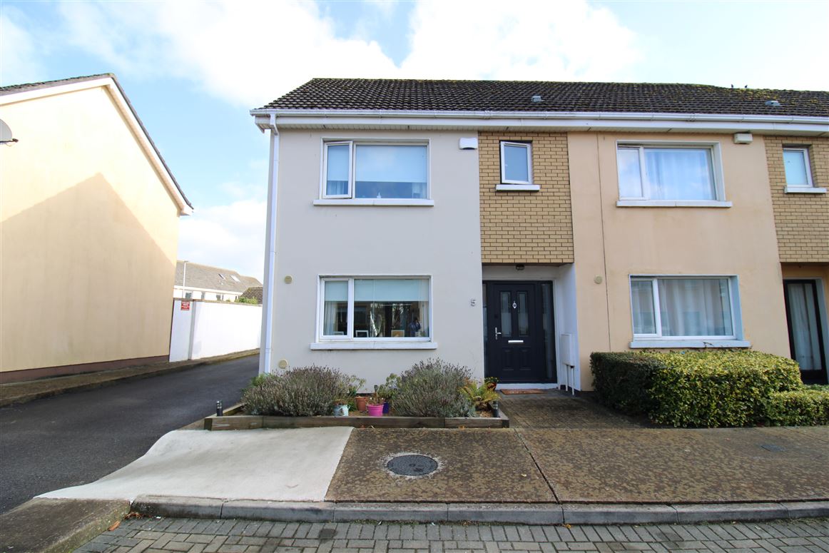 5 Willans Rise, Ongar,   Dublin 15