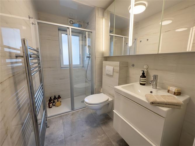 1 Carlyle House, Howth,   Dublin 13