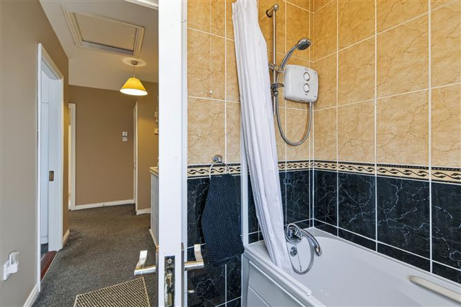 Photo 17 of 21 — 73 Cromwellsfort Grove, Mulgannon, Wexford Town, Wexford