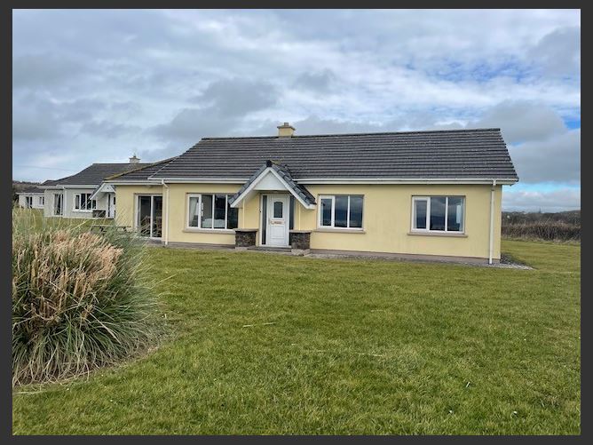 Main image for 11 Kerry Holiday Village, Ballyheigue, Kerry