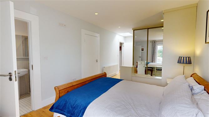 Upper Main Street, Abbeyleix, Laois