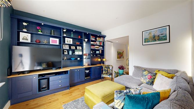 Upper Main Street, Abbeyleix, Laois