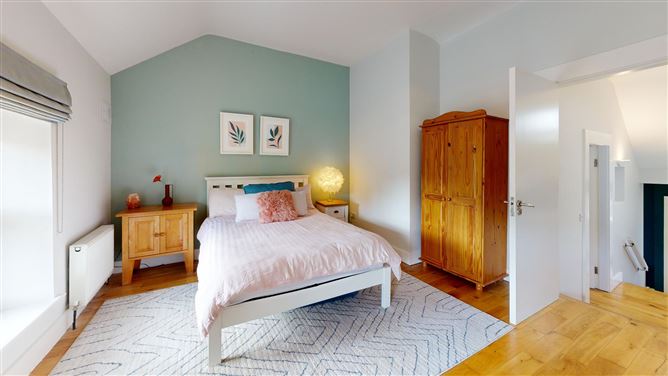 Upper Main Street, Abbeyleix, Laois