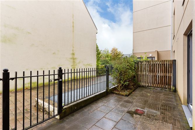 Apt. 2 Clearwater Court South, Royal Canal Park, Ashtown, Dublin 15