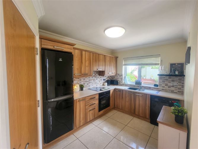 13 Reilean, Roscam, Galway City