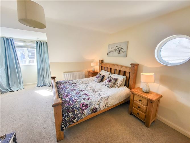 13 Reilean, Roscam, Galway City