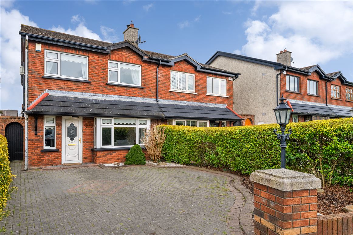 10 Abbeywood Crescent, Lucan, Co. Dublin