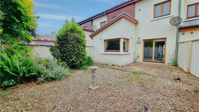 2 Mobhi Mews, Glasnevin,   Dublin 9