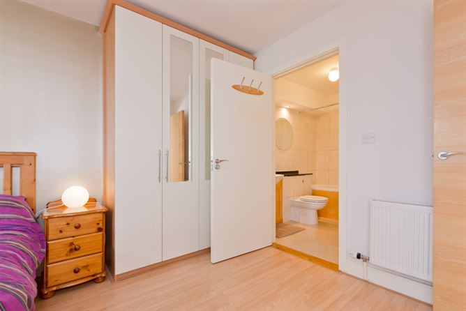 8 Rochfort House, Brennanstown, Cabinteely, Dublin 18