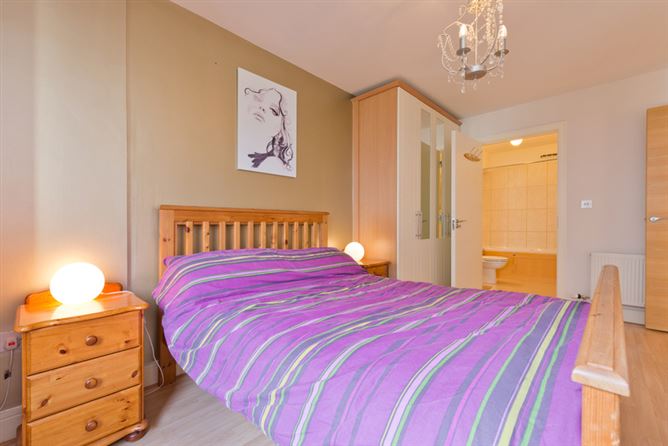 8 Rochfort House, Brennanstown, Cabinteely, Dublin 18