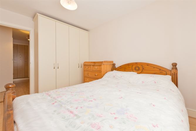 8 Rochfort House, Brennanstown, Cabinteely, Dublin 18