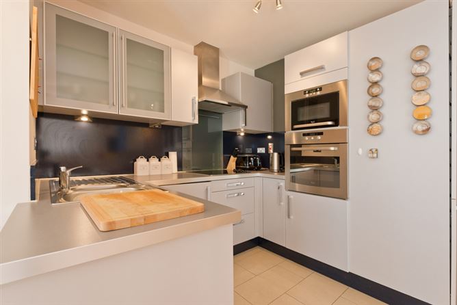 8 Rochfort House, Brennanstown, Cabinteely, Dublin 18