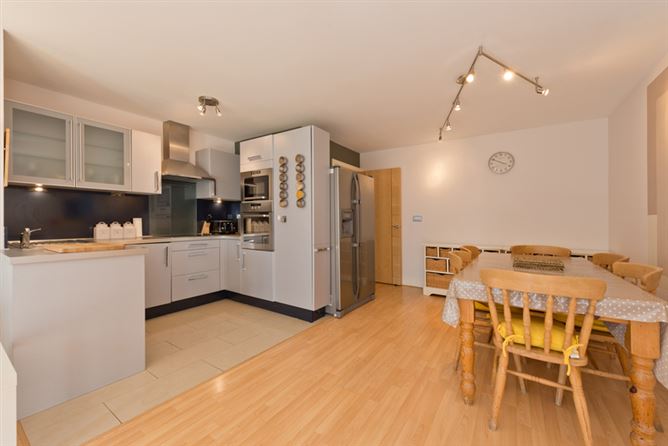 8 Rochfort House, Brennanstown, Cabinteely, Dublin 18