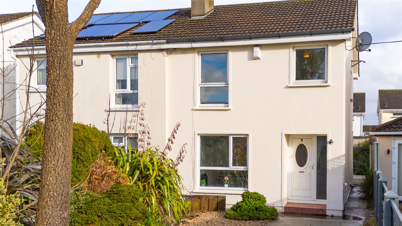 5 Llewelyn Grove, Rathfarnham, Dublin 16