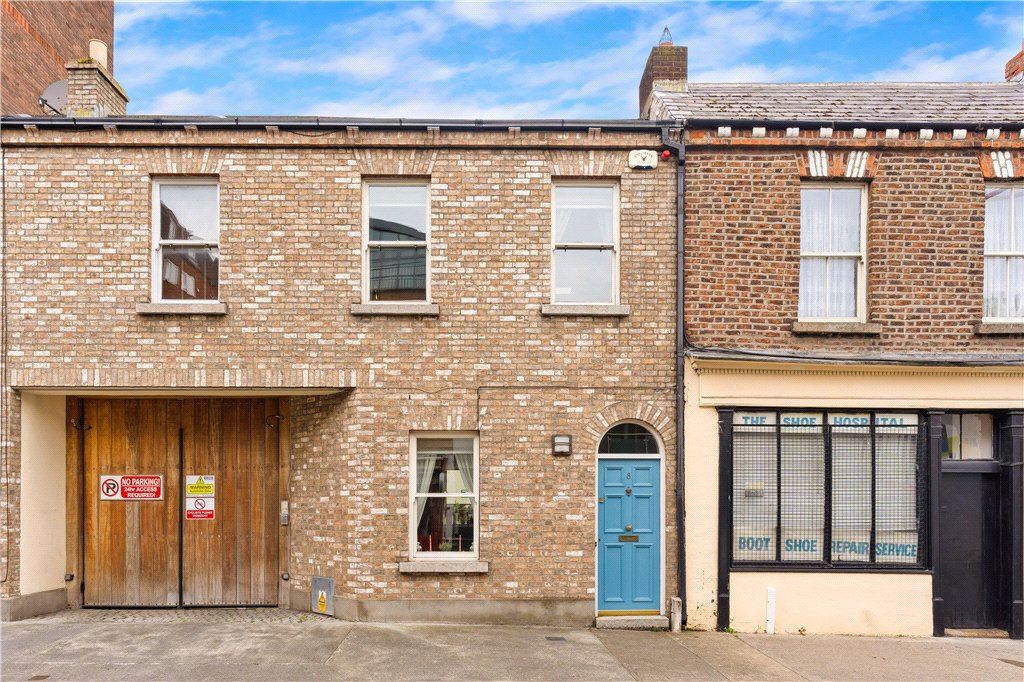 8 Grattan Street, Off Lower Mount Street, Dublin 2