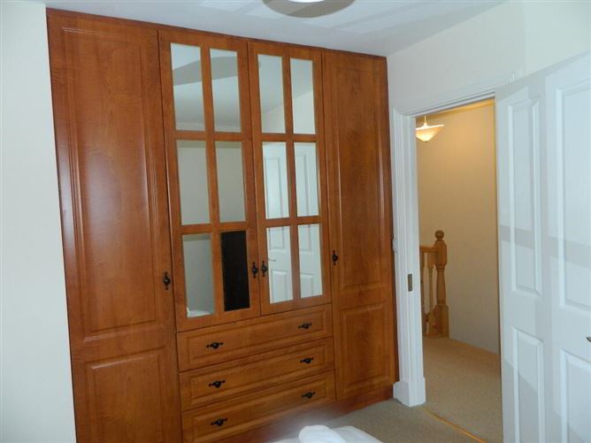 24 Mac Raghnaill Court, Lough Rynn, Mohill, Leitrim, Leitrim