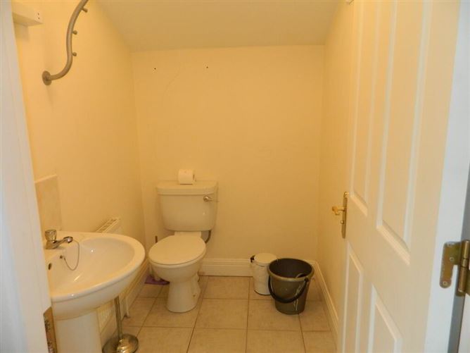 24 Mac Raghnaill Court, Lough Rynn, Mohill, Leitrim, Leitrim