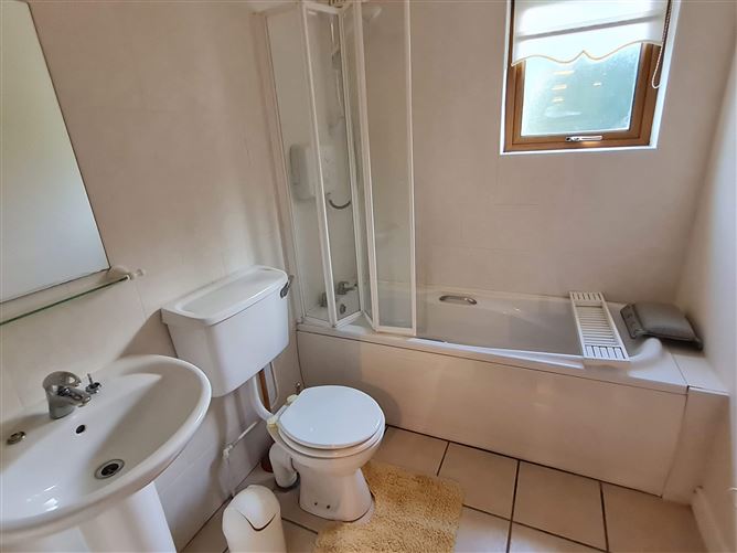 Apartment 2, Block B Shannon Cove, Dromod, Leitrim