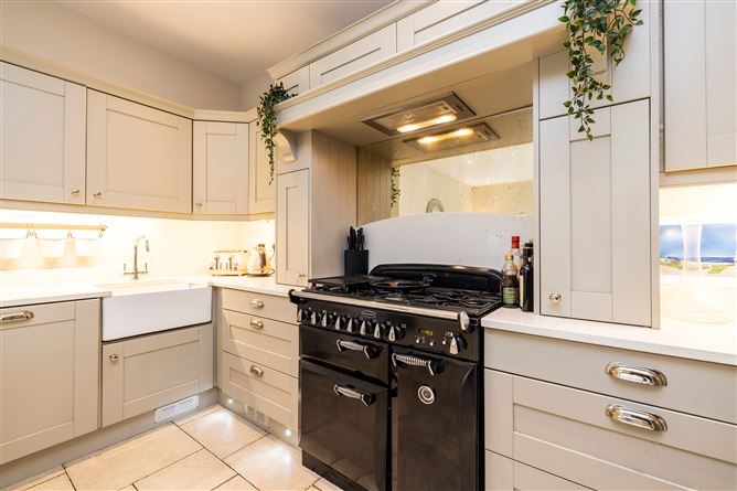 2 Moyola Mews, Lower Churchtown Road, Churchtown, Dublin 14