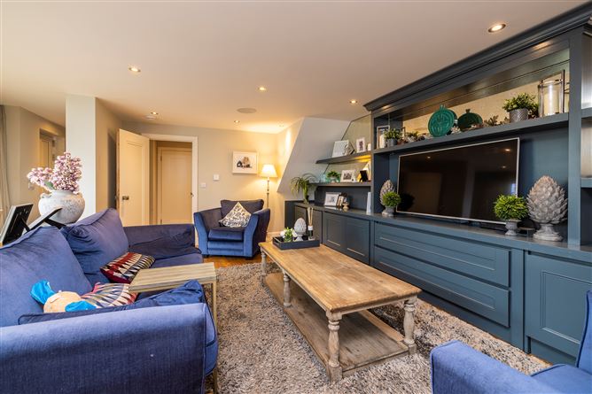 2 Moyola Mews, Lower Churchtown Road, Churchtown, Dublin 14