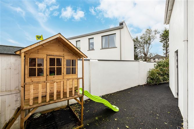 2 Moyola Mews, Lower Churchtown Road, Churchtown, Dublin 14