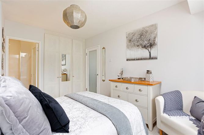 5 Ballyowen View, Lucan, Dublin