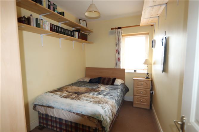 3 Viking Wharf, Railway Square, Enniscorthy, Co. Wexford.