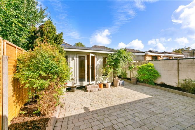30 Elmbrook Walk, Lucan, Co.Dublin