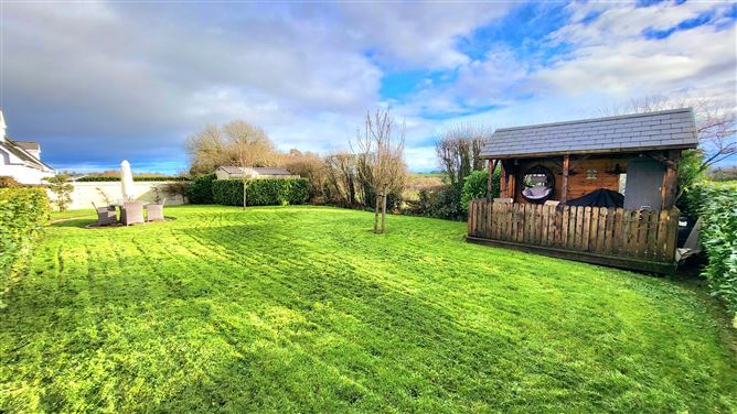 19 River Oaks, Riverstown, Birr, Offaly