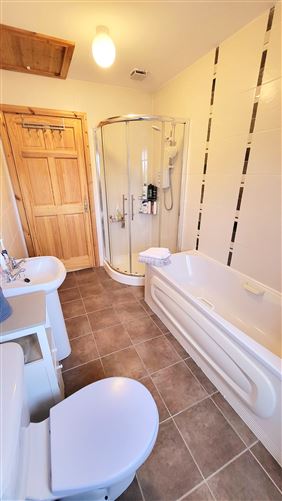 19 River Oaks, Riverstown, Birr, Offaly