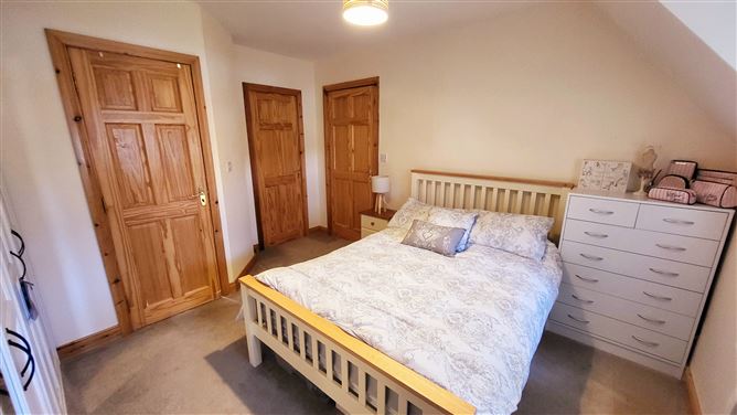 19 River Oaks, Riverstown, Birr, Offaly