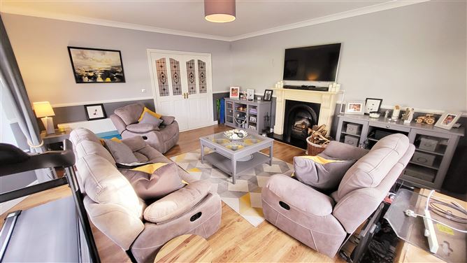 19 River Oaks, Riverstown, Birr, Offaly