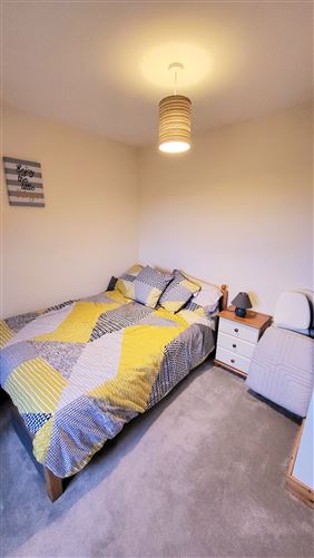 19 River Oaks, Riverstown, Birr, Offaly
