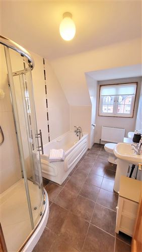 19 River Oaks, Riverstown, Birr, Offaly