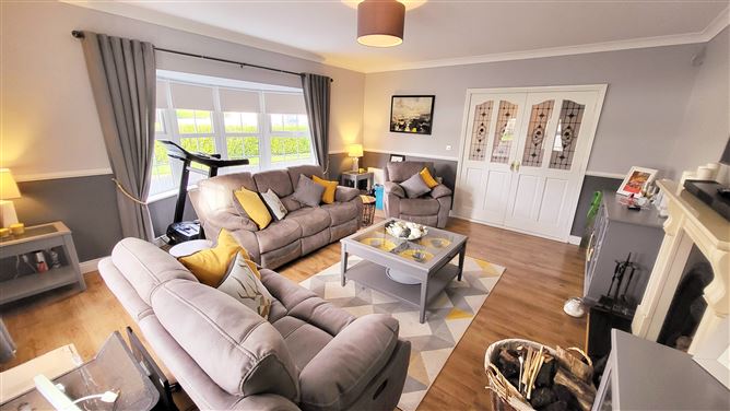19 River Oaks, Riverstown, Birr, Offaly