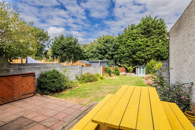 46 Ellenfield Road, Whitehall, Dublin 9