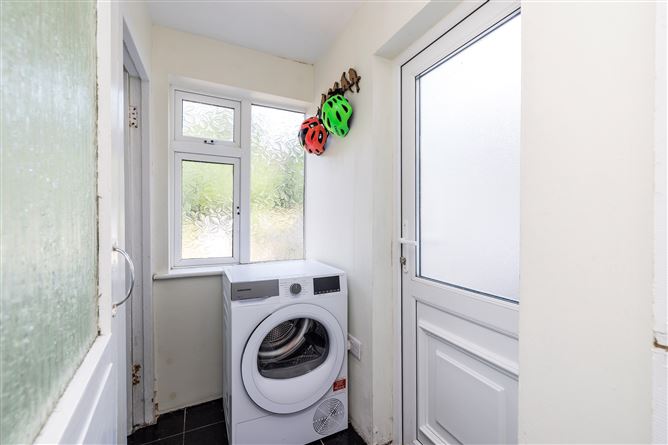 46 Ellenfield Road, Whitehall, Dublin 9
