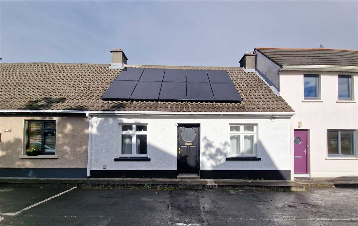 17 lenaboy Avenue, Salthill, Galway