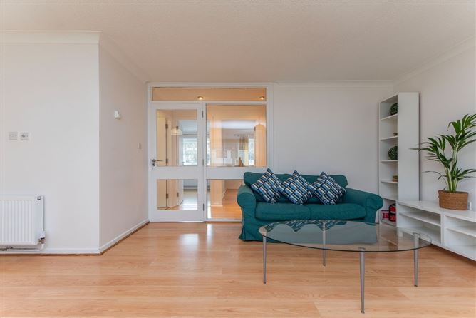 18 Rockbarton Court, Salthill, Galway