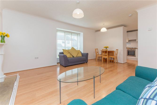 18 Rockbarton Court, Salthill, Galway