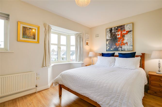 54 Brookfield Green, Kimmage, Dublin 12