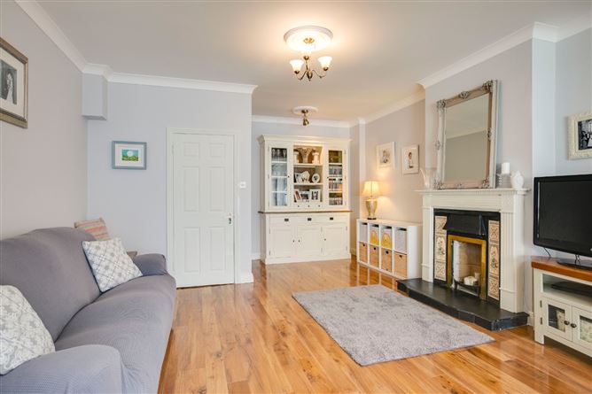 54 Brookfield Green, Kimmage, Dublin 12