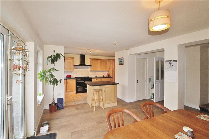 90 Edenmore Crescent, Raheny, Dublin 5