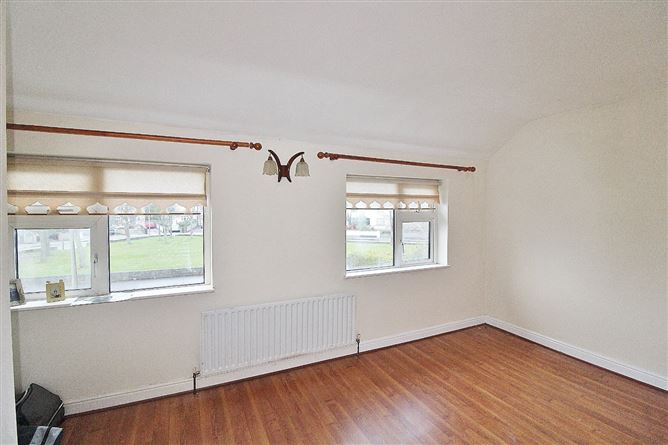 90 Edenmore Crescent, Raheny, Dublin 5