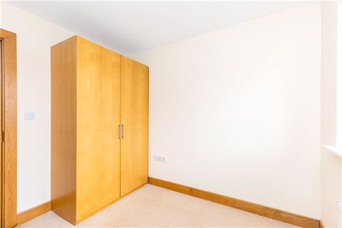 2 Landsdowne Manor, Swellan Lower, Cavan