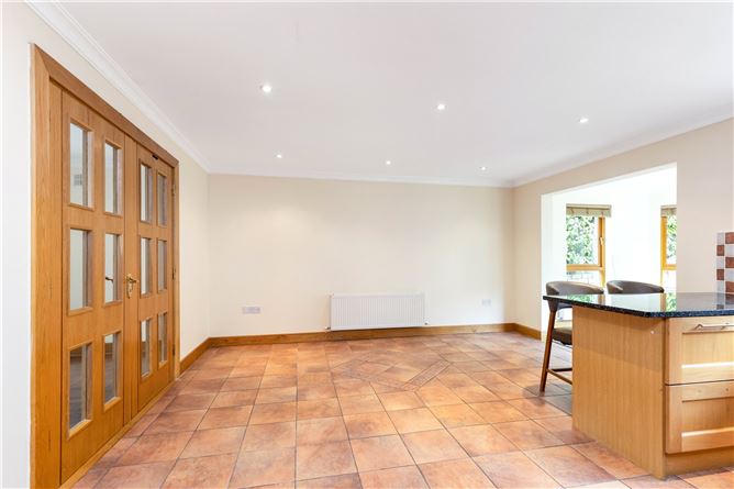 2 Landsdowne Manor, Swellan Lower, Cavan